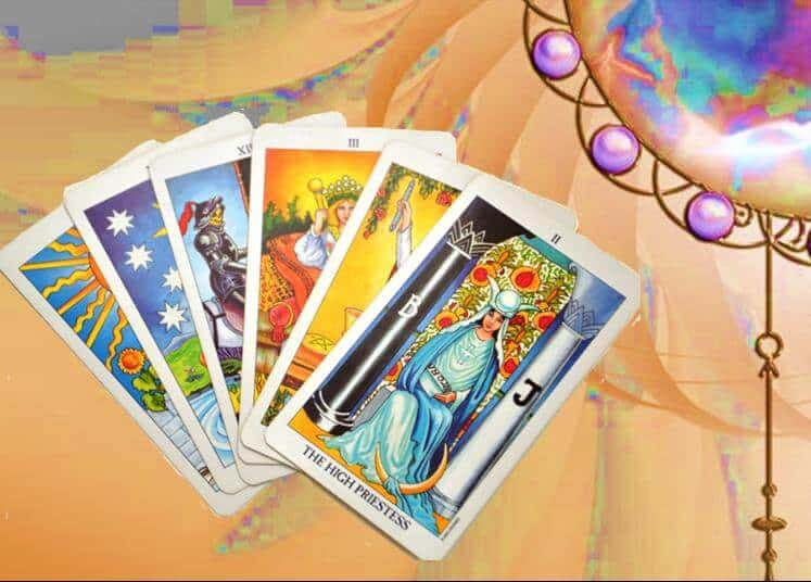 Ứng dụng bói bài tarot cho phép chúng ta truy cập hoàn toàn miễn phí