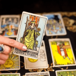 Bói bài Tarot về tiền bạc hôm nay – vận may tìm đến với ai